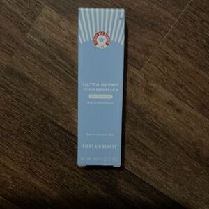 First Aid Beauty Ultra Repair Rescue Barrier Balm Light Blue Packaging